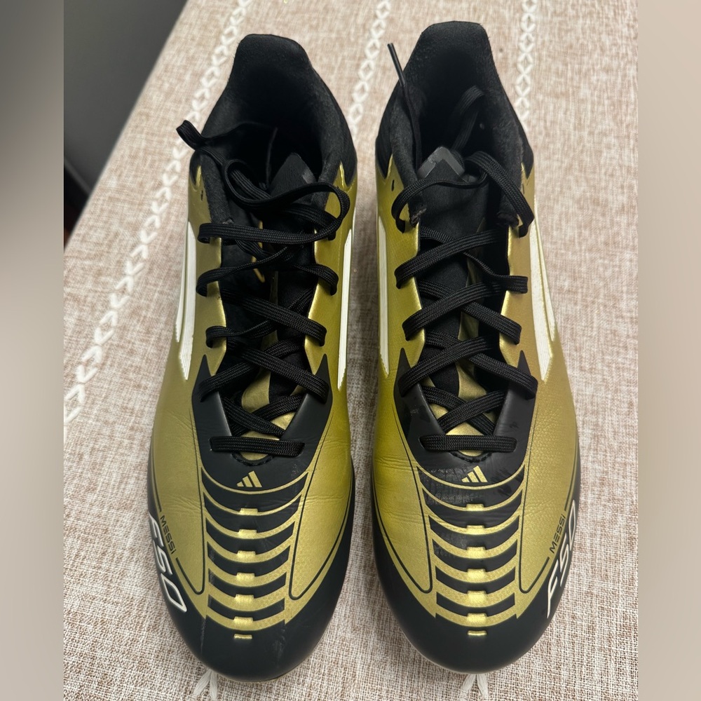 Messi F50 Men's Black and Gold Athletic Soccer Cleats Size 9.5